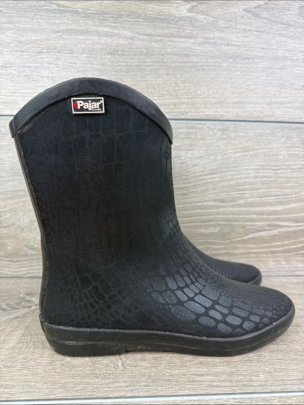Pajar Canada Women’s Sz 7-7.5-EU 38 Black Croc Textured Pull On Rain Boots